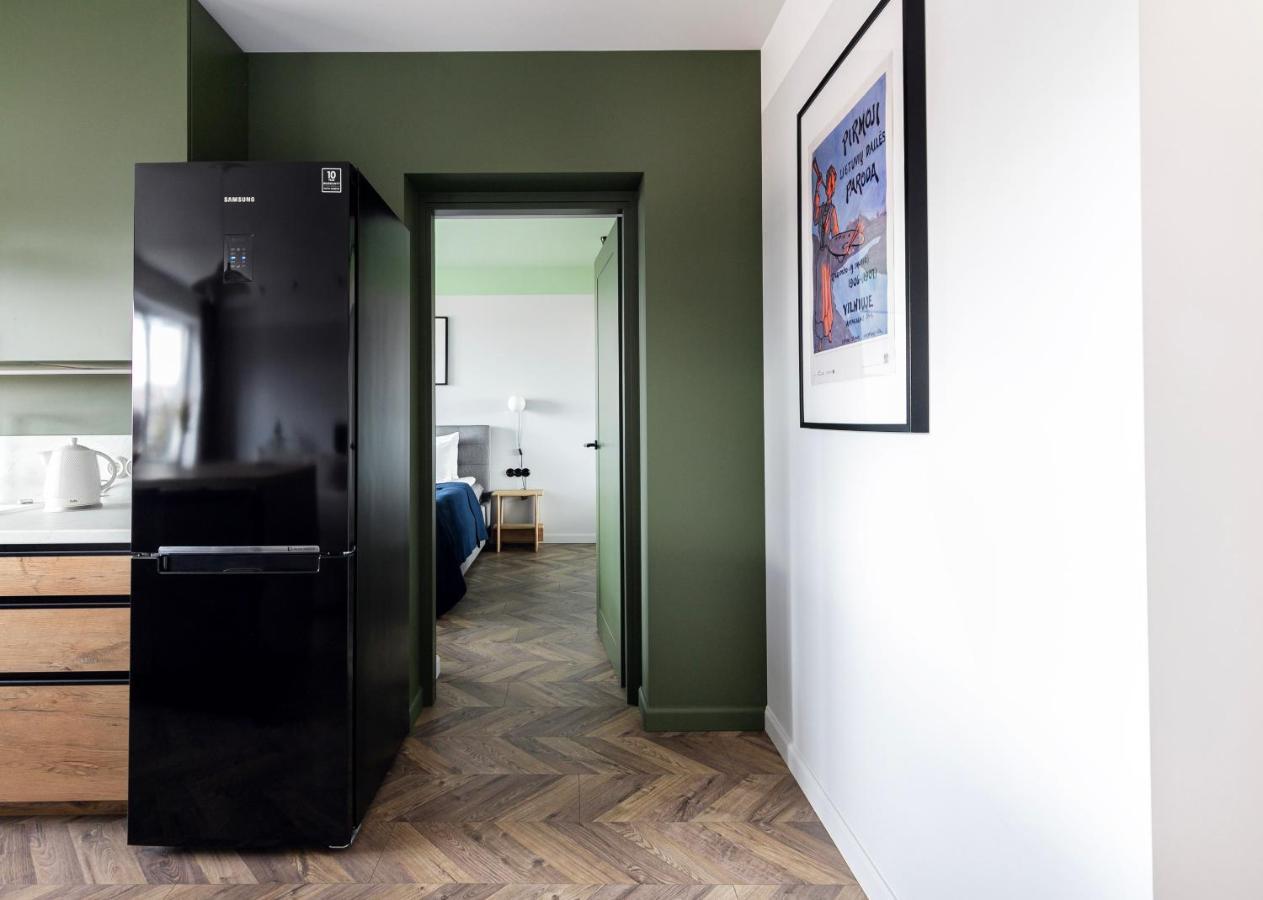 Old-New Apartment In Central คอนัส ภายนอก รูปภาพ