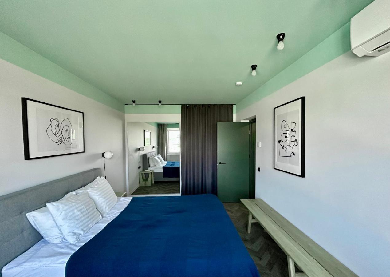 Old-New Apartment In Central คอนัส ภายนอก รูปภาพ